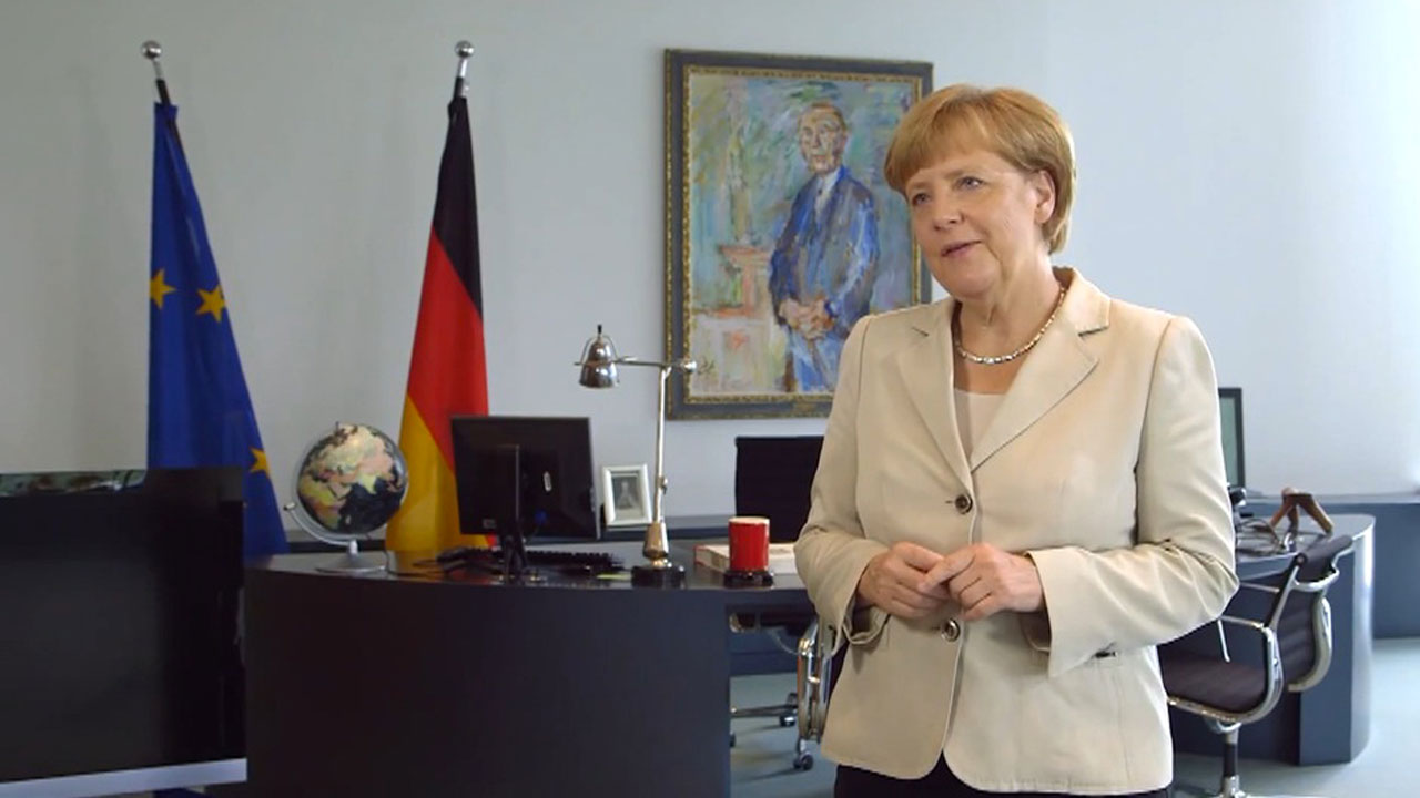 “Τέσσερα πλαστικά κιβώτια” στο γραφείο της Μέρκελ