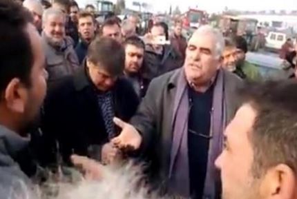 Τι λέει ο βουλευτής του ΣΥΡΙΖΑ που αποδοκιμάστηκε από τους αγρότες