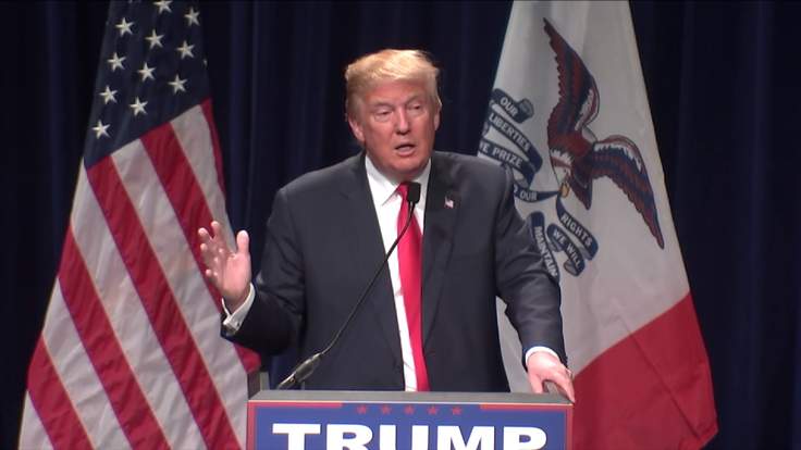 Τα “γαλλικά” του Τραμπ σε έναν τεχνικό επειδή δεν του άρεσε το… μικρόφωνο – ΒΙΝΤΕΟ