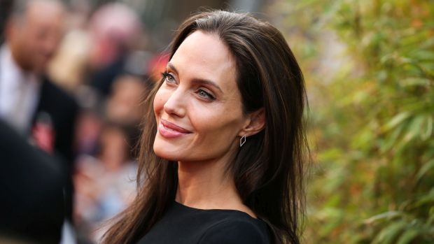 Σπάει τα ρεκόρ στο Instagram η Angelina Jolie