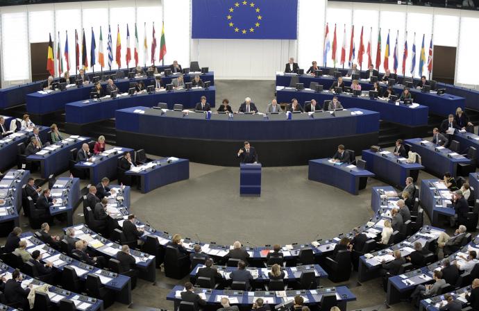 Στο κουαρτέτο για την Ελλάδα προστίθεται το Ευρωπαϊκό Κοινοβούλιο
