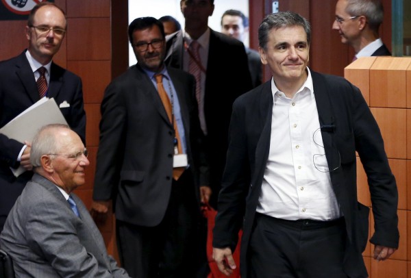 Δύσκολη αναμένεται η συνάντηση Σόιμπλε – Τσακαλώτου