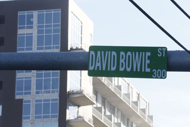 Δρόμος στις ΗΠΑ μετονομάστηκε σε David Bowie Street