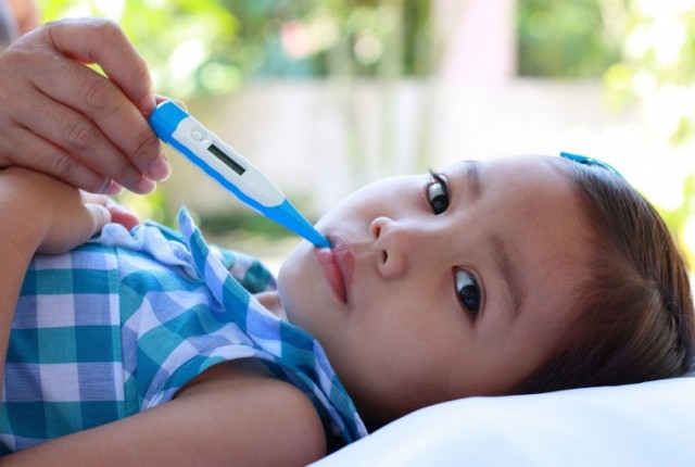 Πυρετός- Τι μπορεί να συμβαίνει όταν το παιδί έχει δέκατα