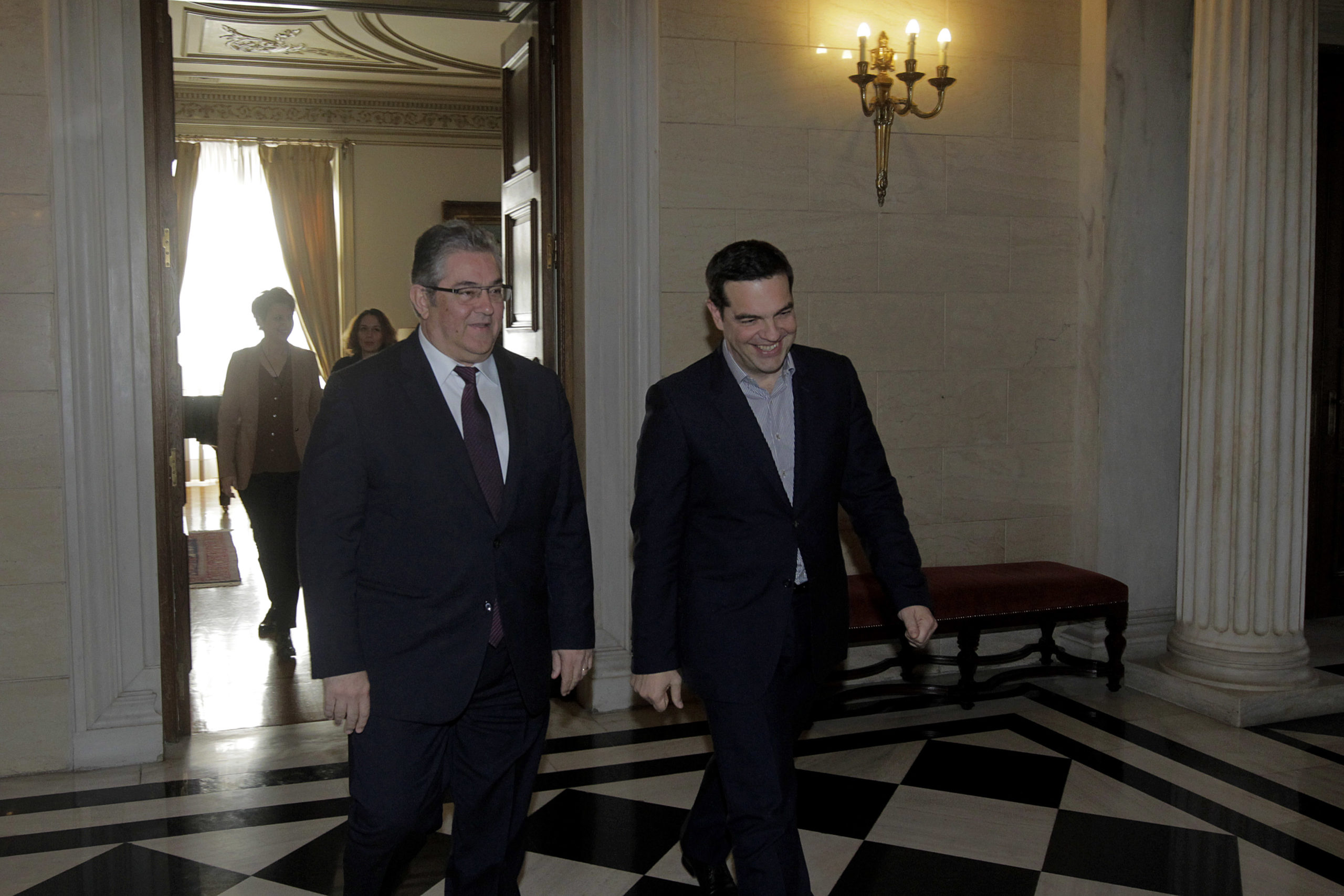 Τι συζήτησε ο Τσίπρας με τον Κουτσούμπα