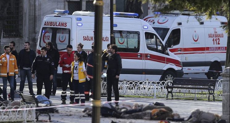 “Βλέπουν” τον ΙSIS πίσω από την έκρηξη στην Κωνσταντινούπολη