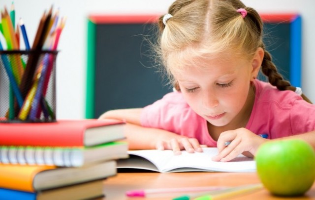 Πώς θα κάνεις το παιδί σου να αγαπήσει το διάβασμα