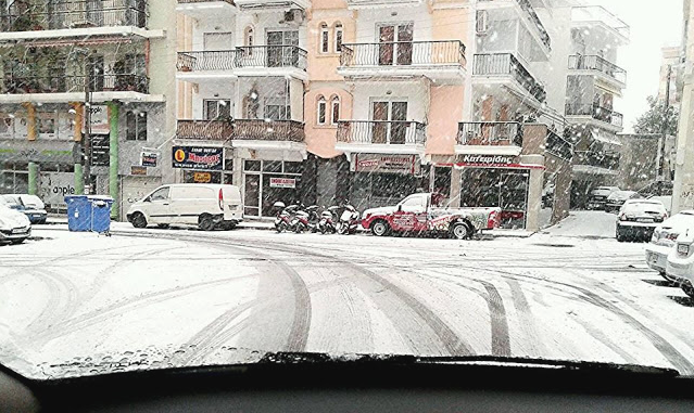 Προβλήματα στην κυκλοφορία των οχημάτων στην Ξάνθη- Απαραίτητες οι αλυσίδες – ΦΩΤΟ