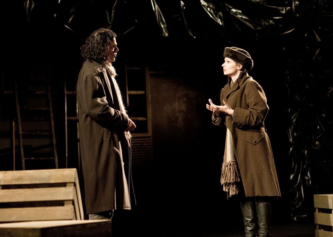 Θύελλα αντιδράσεων για την παράσταση του Εθνικού που βασίζεται στο βιβλίο του Ξηρού