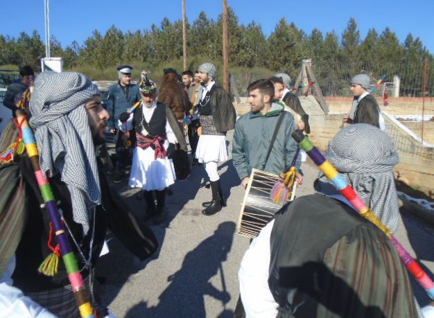 Το έθιμο των “Μωμόγερων” στο Πρωτοχώρι Κοζάνης – ΒΙΝΤΕΟ