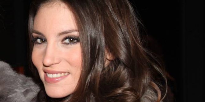 Το ζεϊμπέκικο της Αθηνάς Οικονομάκου – ΦΩΤΟ