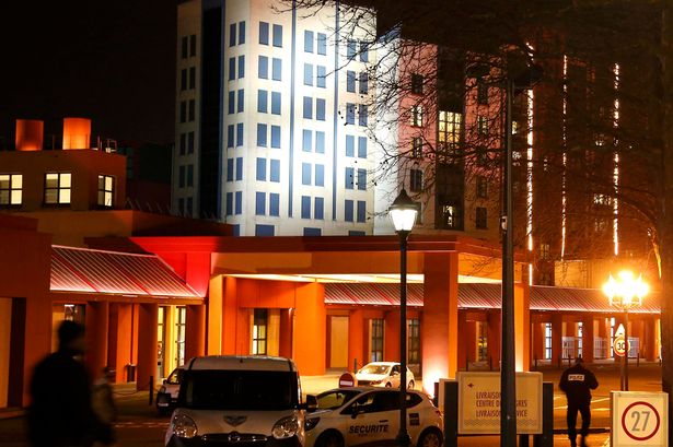 Συνελήφθη η γυναίκα που ήταν μαζί με τον ένοπλο στη Disneyland