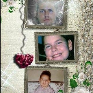 Οι φωτογραφίες της μητέρας του Κωστή στο Facebook που θα συζητηθούν