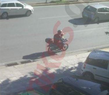 Βόλτα με το σκύλο πάνω στη μηχανή στη Λεωφόρο Κηφισίας – ΦΩΤΟ αναγνώστη