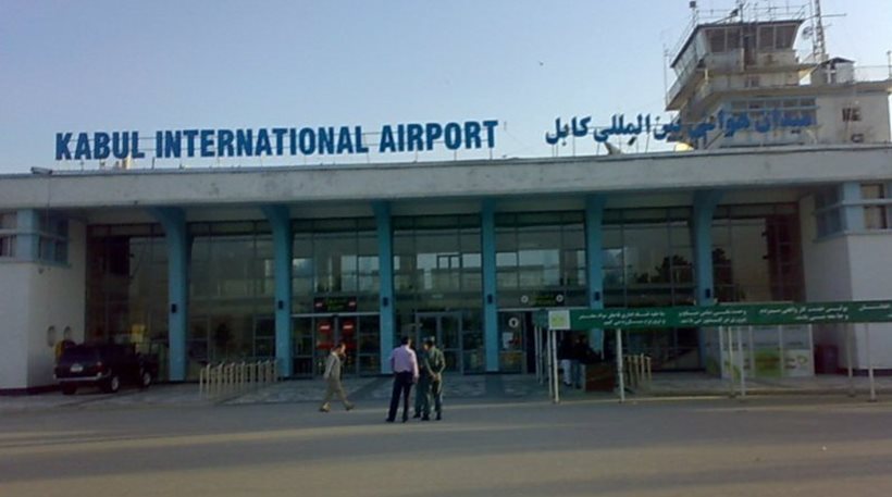 Βομβιστής αυτοκτονίας ανατινάχθηκε κοντά στο αεροδρόμιο της Καμπούλ