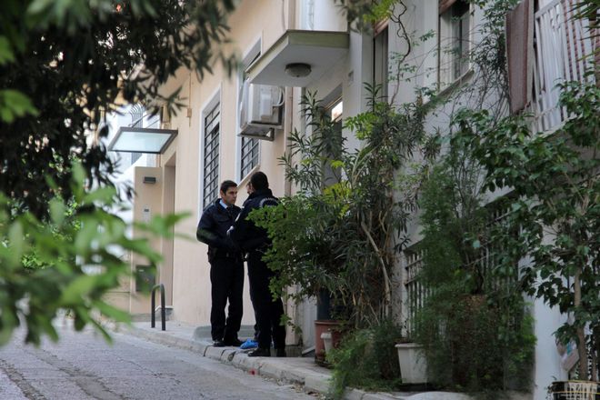 Aναγνωρίστηκε η σορός που βρέθηκε σε ψυγειοκαταψύκτη στην Καλλιθέα – ΒΙΝΤΕΟ