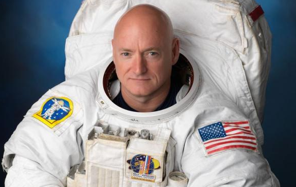 Αυτό είναι το πρώτο λουλούδι που άνθισε στο διάστημα – ΦΩΤΟ