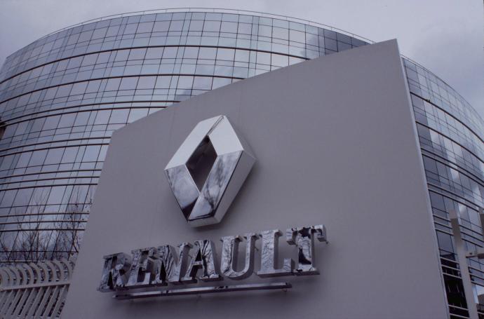 Η Renault ανακαλεί 15.000 οχήματα