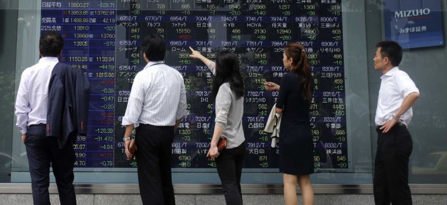 Με πτώση άνοιξε το χρηματιστήριο στο Τόκιο