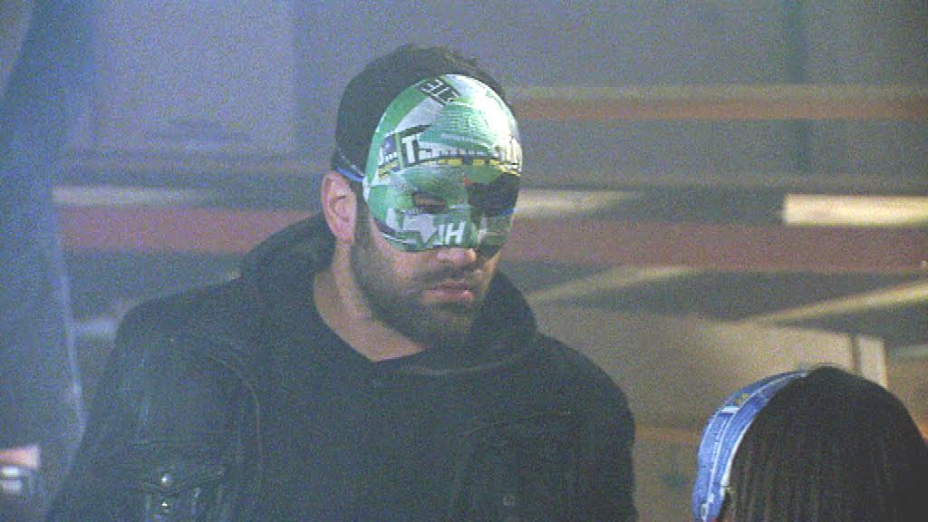 Ένας μασκοφόρος στους “Συμμαθητές”