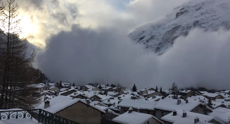 Εντυπωσιακό ΒΙΝΤΕΟ από χιονοστιβάδα στις Άλπεις