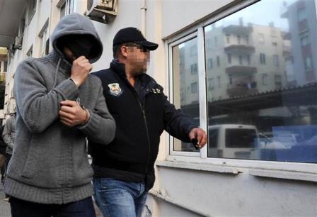 Η σύλληψη των Ρώσων από την τουρκική αστυνομία – ΦΩΤΟ