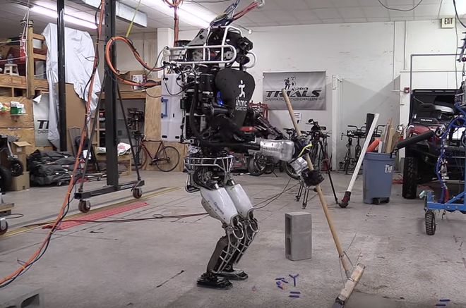 Το ανθρωποειδές που κάνει τις δουλειές του… σπιτιού – BINTEO