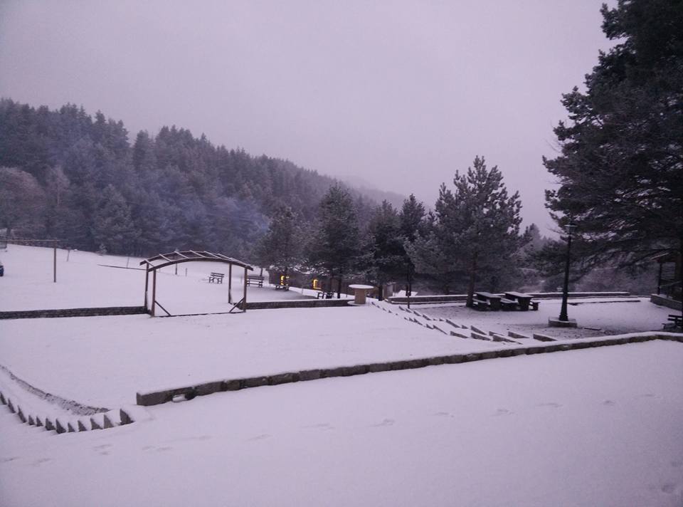 Πυκνό χιόνι στα βουνά της Ξάνθης – ΦΩΤΟ