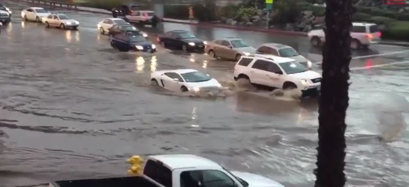 Έκανε την Lamborghini… υποβρύχιο – ΒΙΝΤΕΟ