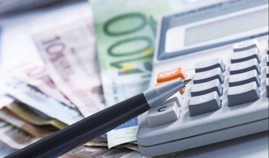 Πότε γίνεται συμψηφισμός οφειλών προς την εφορία με επιστροφές από το δημόσιο