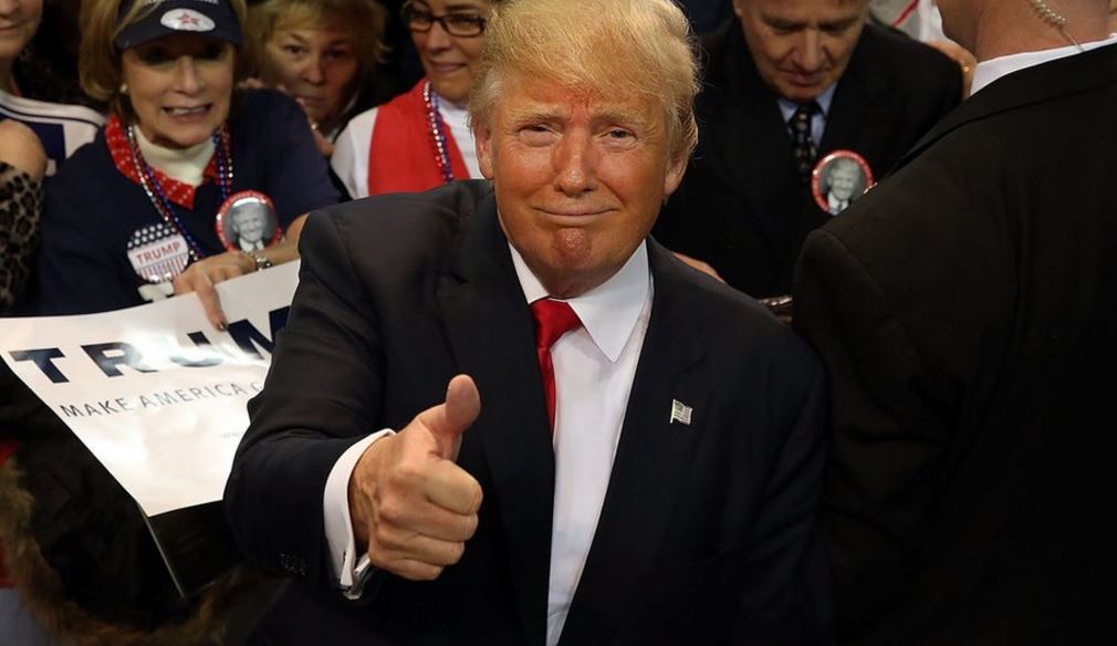 Χαμός με το tweet του Τραμπ – Τι λένε οι υποστηρικτές του