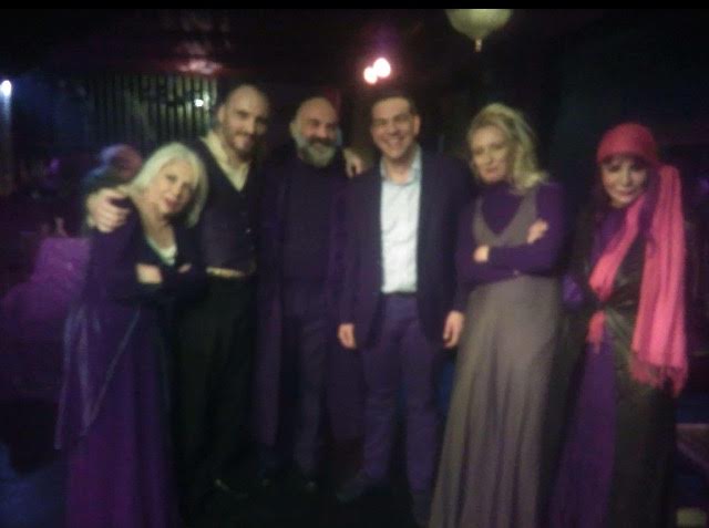 Θεατρόφιλος ο Τσίπρας – ΦΩΤΟ