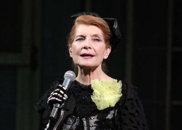 Η Αιμιλία Υψηλάντη για το λιποθυμικό επεισόδιο: «Έπεσα όπως η… Μαντόνα πέρσι!»