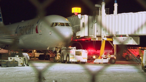 Πτήση τρόμου για 192 επιβάτες – 7 τραυματίες