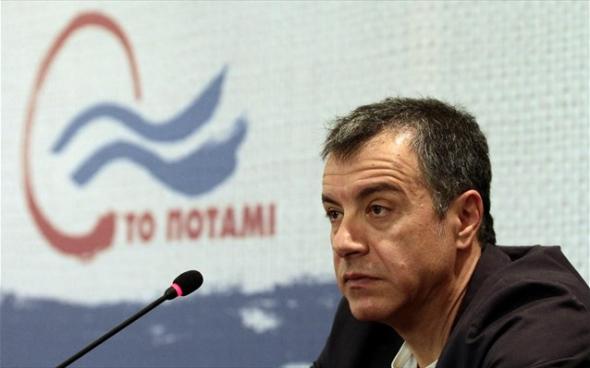 Θεοδωράκης: Δεν αναζητούμε πολιτική ομπρέλα