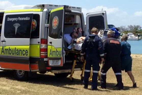 Πάλεψε με καρχαρία για να σωθεί – ΒΙΝΤΕΟ