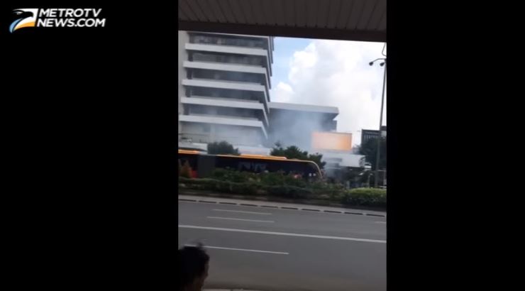 Επίθεση αυτοκτονίας στην Τζακάρτα – Τρεις νεκροί – ΒΙΝΤΕΟ