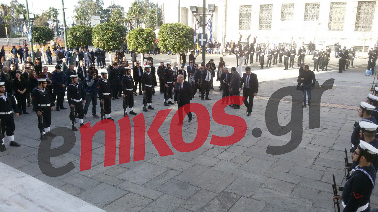 Ο Λεβέντης στη Μητρόπολη Πειραιά για τα Θεοφάνεια – ΦΩΤΟ