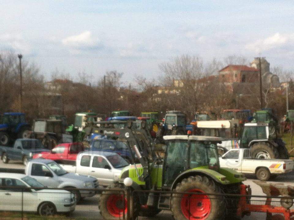 Στα διόδια των Μαλγάρων οι αγρότες του δήμου Δέλτα