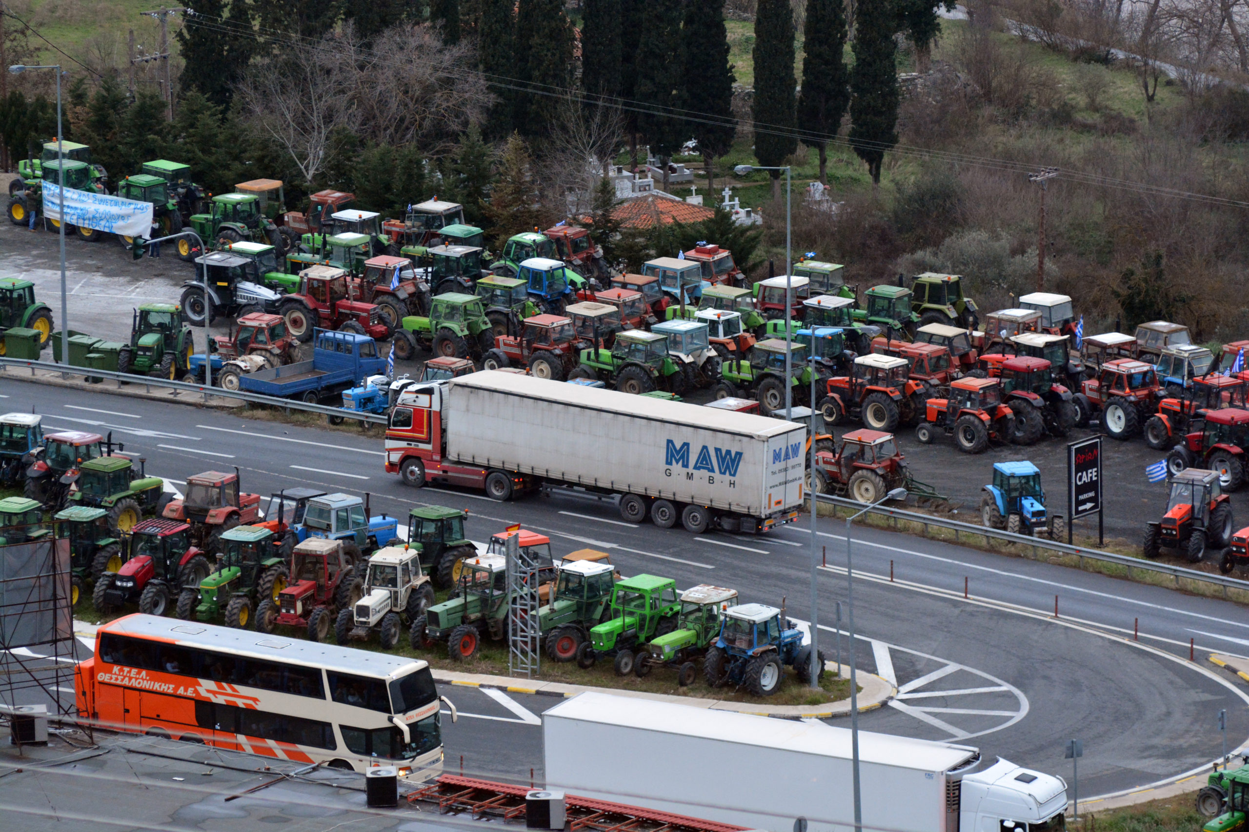 Στη μία το μεσημέρι η σύσκεψη των αγροτών στα Τέμπη