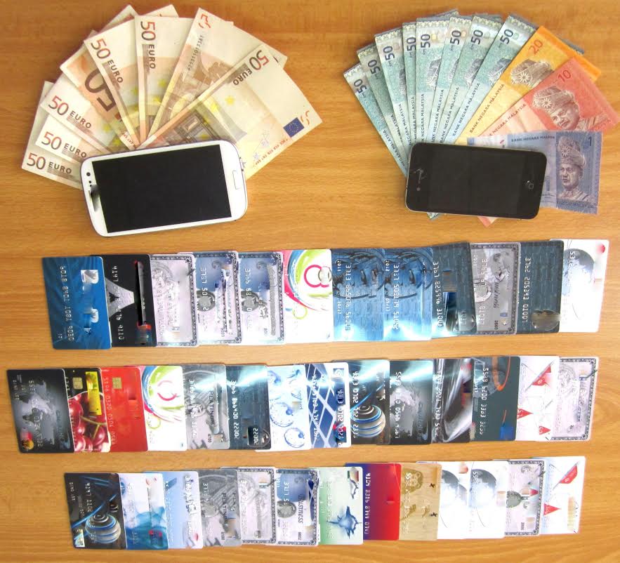 Πλήρωνε με τις πιστωτικές που έφτιαχνε ο ίδιος!