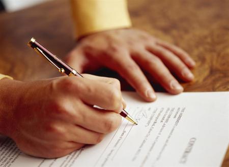 Απεργούν οι συμβολαιογράφοι – Δεν θα γίνουν πλειστηριασμοί την Τετάρτη