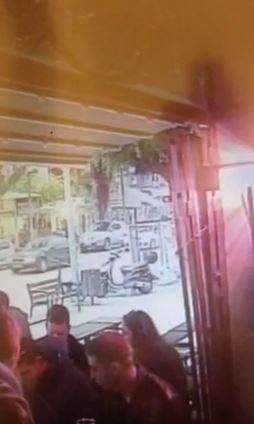 ΒΙΝΤΕΟ από την ένοπλη επίθεση σε μπαρ του Τελ Αβίβ