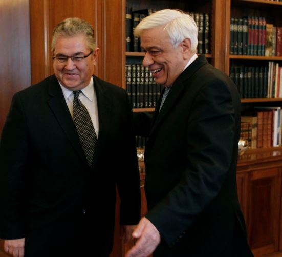 Ο Κουτσούμπας με γραβάτα στο Προεδρικό Μέγαρο – ΦΩΤΟ