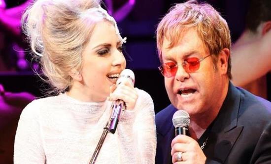 Lady Gaga και Έλτον Τζον ετοιμάζουν συνεργασία-έκπληξη