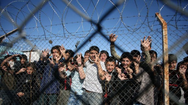 Σκιές πάνω από επιτροπές για άσυλο σε μετανάστες
