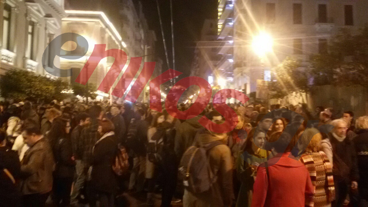 Κλειστή η Αγίου Κωνσταντίνου στο κέντρο της Αθήνας – ΦΩΤΟ