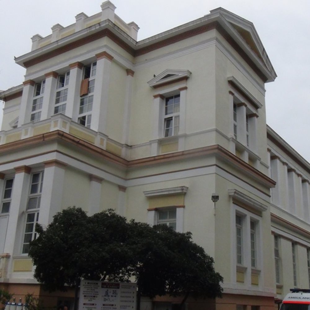 Μυστήριο με τον 43χρονο που μαχαιρώθηκε στο κέντρο της Αθήνας