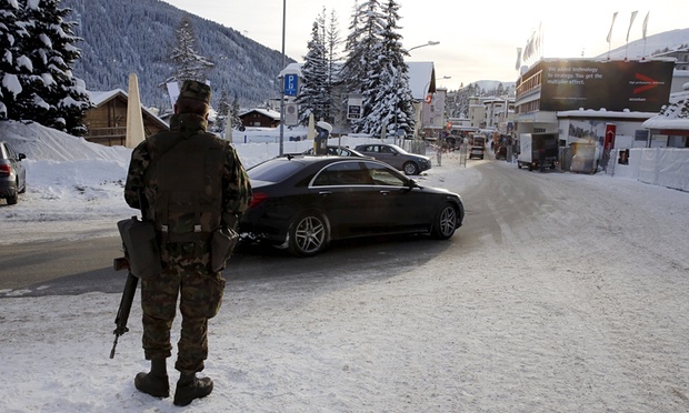Χρήση κάνναβης και κοκαΐνης έκαναν 12 στρατιώτες στο Νταβός