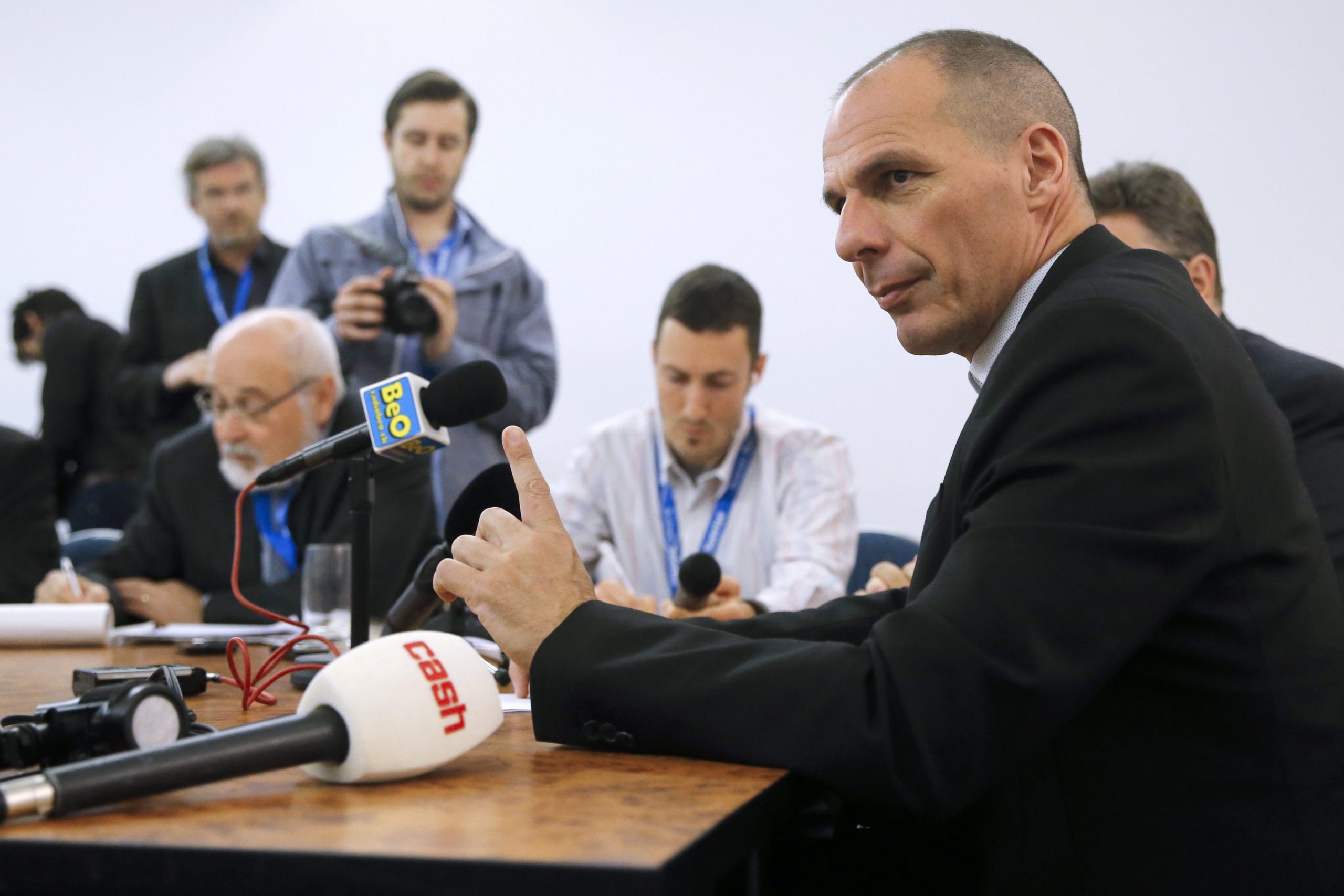 Ο Βαρουφάκης ακολουθεί τη μόδα – Η εμφάνιση του σε διεθνές συνέδριο – ΦΩΤΟ